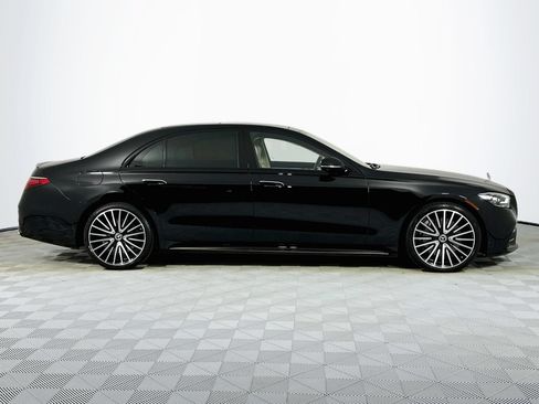 Used 2023 Mercedes-Benz S 580 4MATIC Sedan image 4