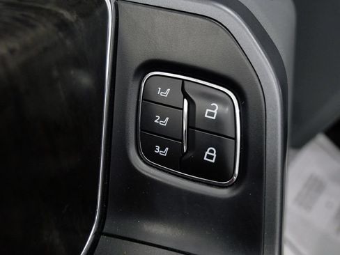 Used 2021 Ford F150 Lariat w/ Equipment Group 502A High AWD/4WD image 14