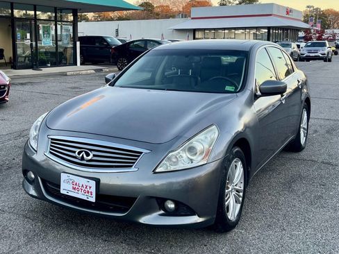 Used 2013 INFINITI G37 x Sedan w/ Premium Pkg image 1