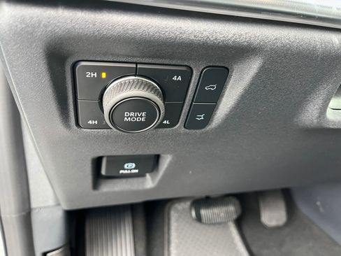 New 2025 Ford Expedition Max Platinum w/ Stealth Performance Package image 12