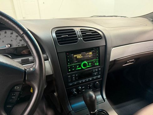 Used 2002 Ford Thunderbird image 76
