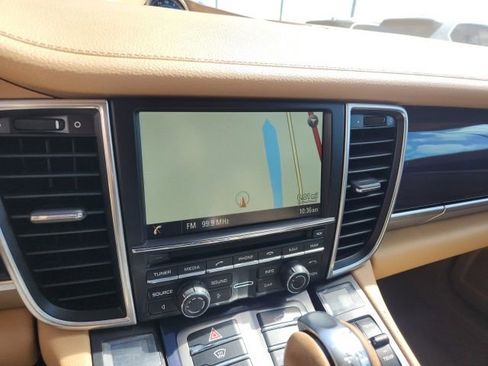 Used 2016 Porsche Panamera S w/ Premium Package Plus image 31