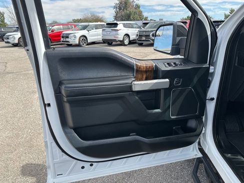 Used 2019 Ford F150 Lariat w/ FX4 Off-Road Package AWD/4WD image 19