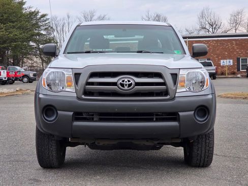 Used 2009 Toyota Tacoma PreRunner image 2