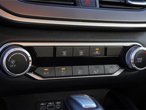 Used 2024 Nissan Altima 2.5 SR image 25