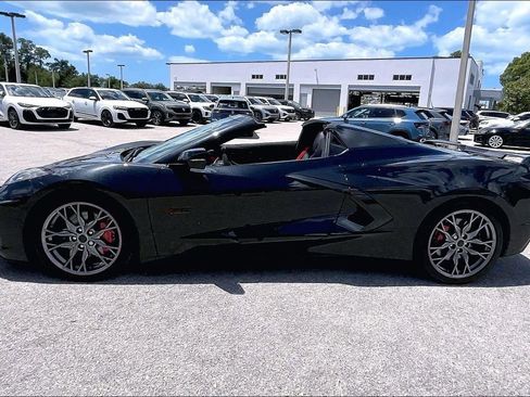 Used 2023 Chevrolet Corvette Stingray Premium Conv w/ Z51 Performance Package RWD image 8