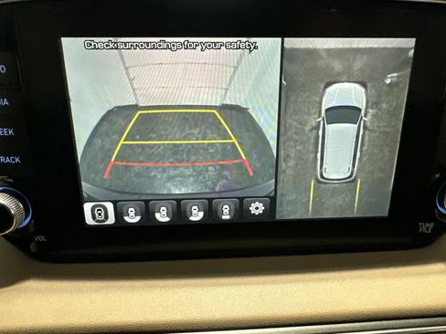 Used 2020 Hyundai Santa Fe Limited FWD image 20