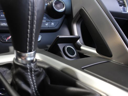 Used 2019 Chevrolet Corvette Stingray Coupe image 42