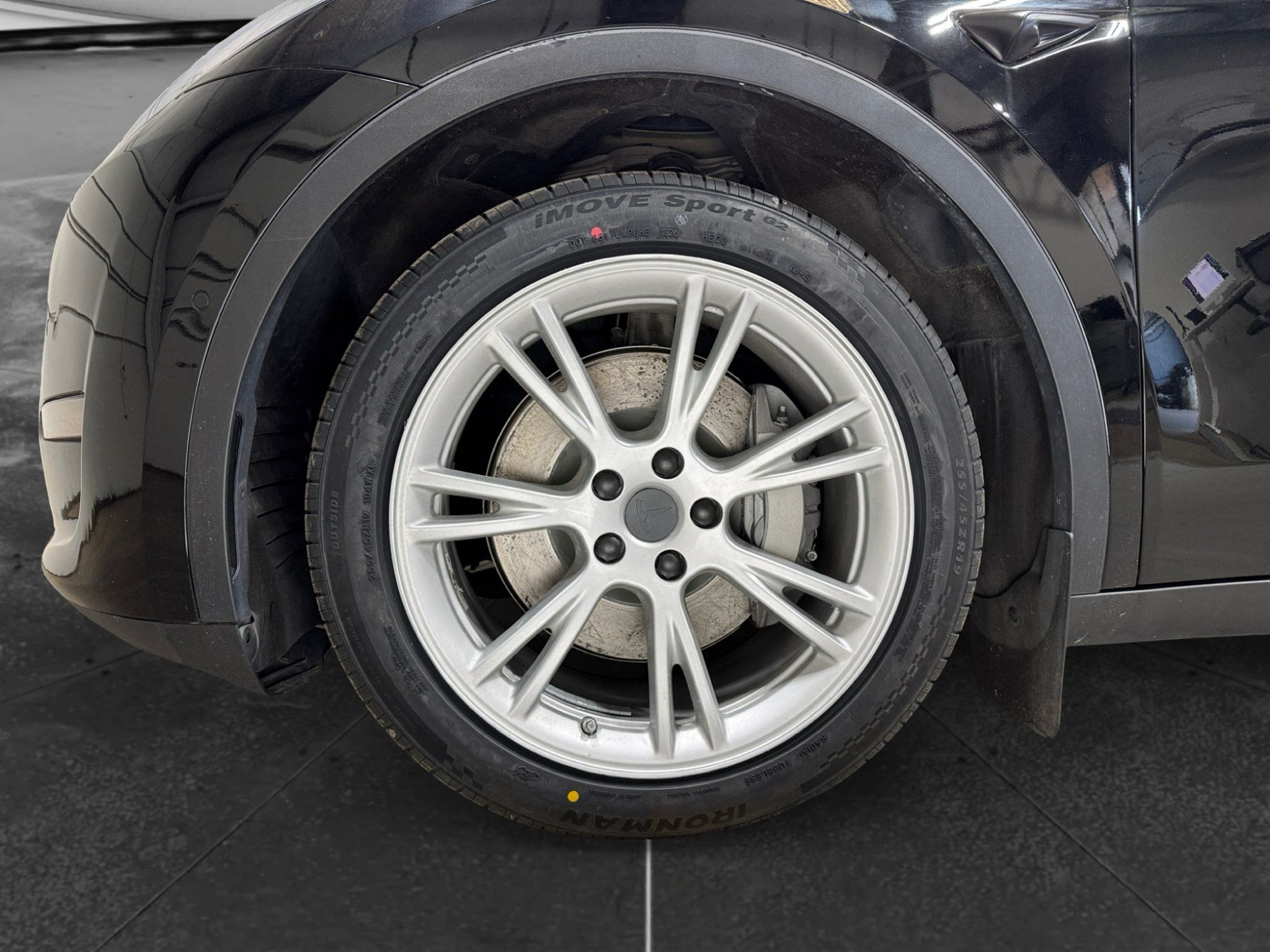 Used 2021 Tesla Model Y Long Range AWD/4WD image 30