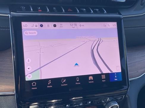 New 2025 Jeep Grand Cherokee Summit image 3