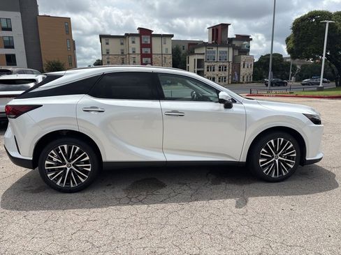 Certified 2025 Lexus RX 350 Premium Plus w/ Accessory Package (Z1) FWD image 6