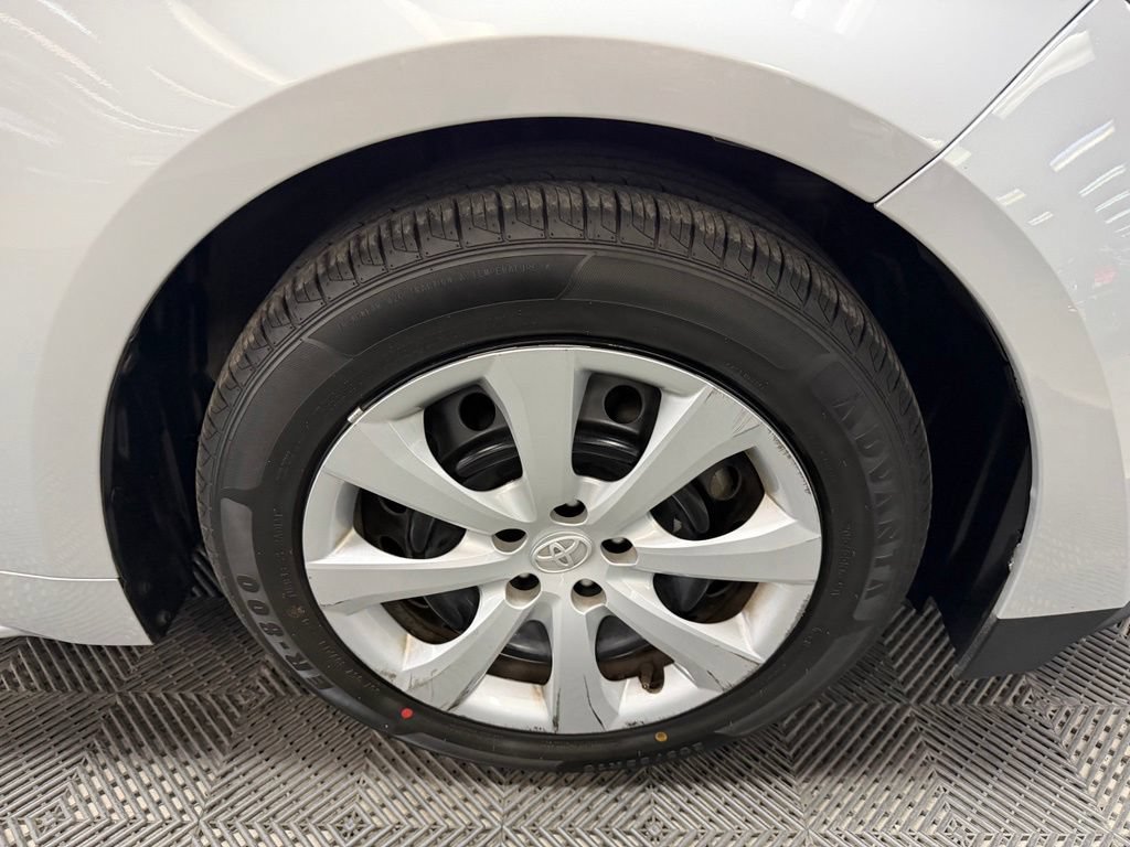 Used 2024 Toyota Corolla LE FWD image 18