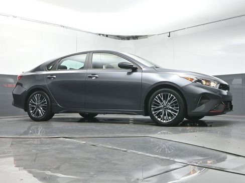 Used 2023 Kia Forte GT-Line w/ GT-Line Premium Package image 29