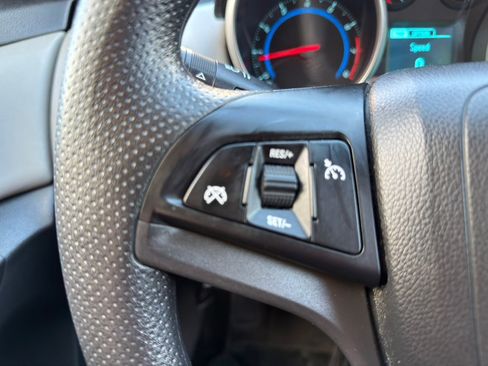 Used 2016 Chevrolet Cruze LT w/ Technology Package image 15