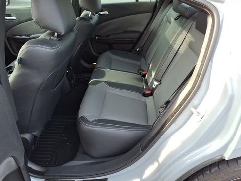 Used 2022 Dodge Charger SXT w/ Blacktop Package image 15