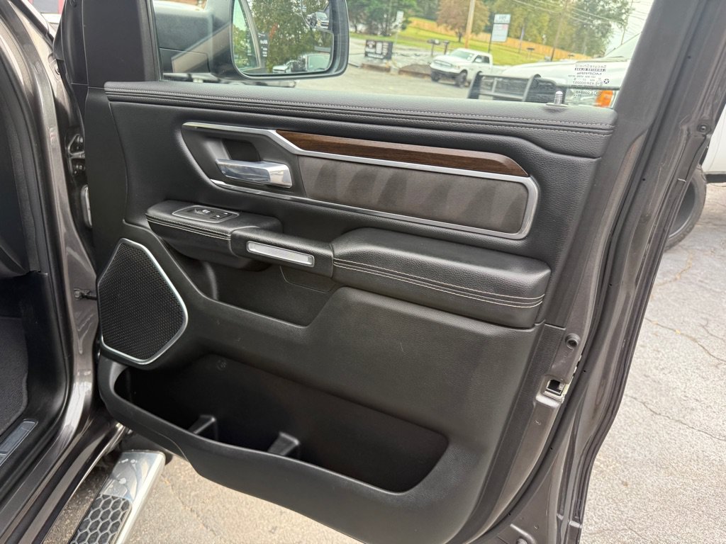 Used 2021 RAM 1500 Laramie AWD/4WD image 47