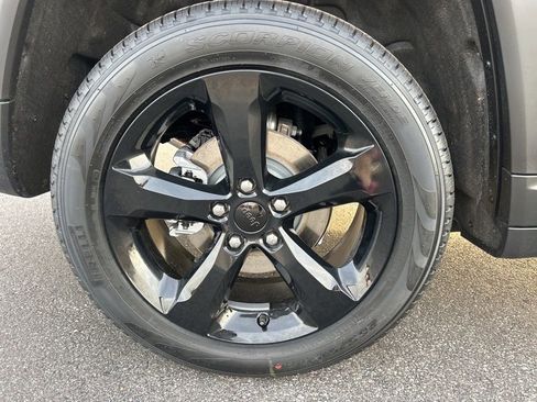 New 2026 Jeep Grand Cherokee Limited image 38