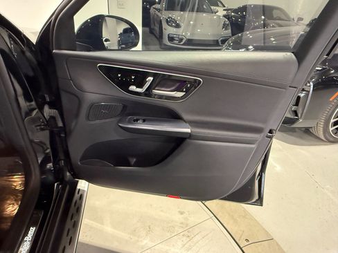 Used 2024 Mercedes-Benz GLC 300 4MATIC w/ AMG Line image 46