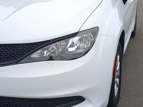 New 2026 Chrysler Voyager LX image 23