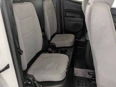 Used 2018 Chevrolet Colorado W/T w/ WT Convenience Package RWD image 19