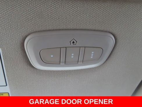 Used 2018 Jeep Cherokee Limited w/ Technology Group image 41