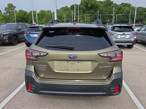 Used 2022 Subaru Outback Premium AWD/4WD image 7
