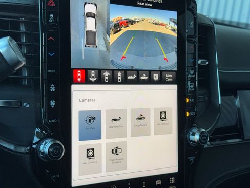 New 2026 RAM 2500 Limited AWD/4WD image 18