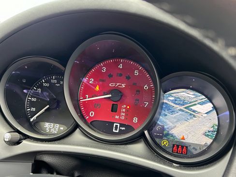 Certified 2024 Porsche Macan GTS AWD/4WD image 27