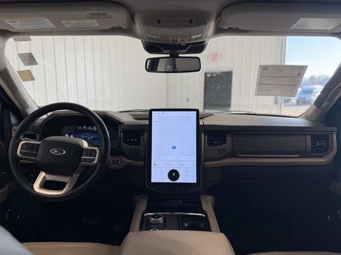 Certified 2022 Ford Expedition Limited image 14