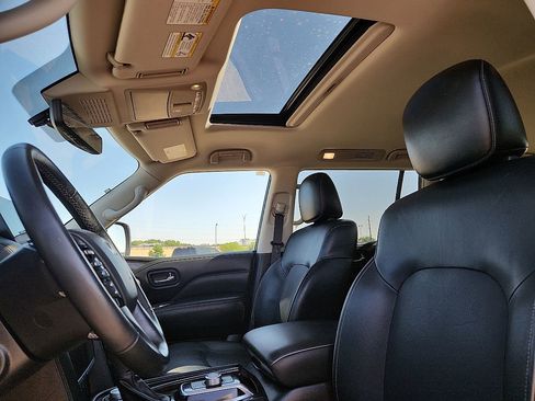 Used 2024 INFINITI QX80 Luxe AWD/4WD image 7
