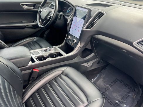 Used 2023 Ford Edge SEL image 13