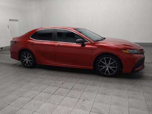 Used 2023 Toyota Camry SE image 11