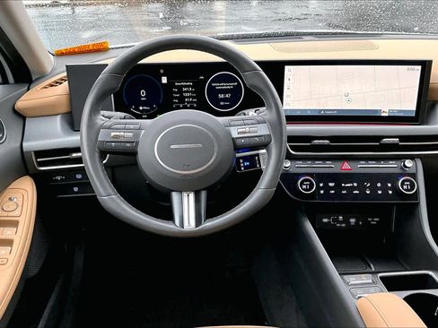 Used 2025 Hyundai Sonata Limited image 5