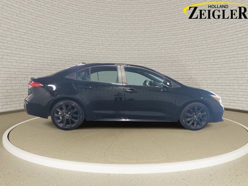 Used 2024 Toyota Corolla SE FWD image 4