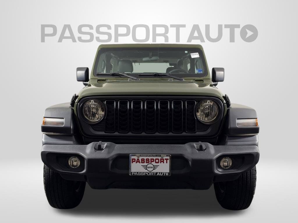 Used 2024 Jeep Wrangler Sport AWD/4WD image 2