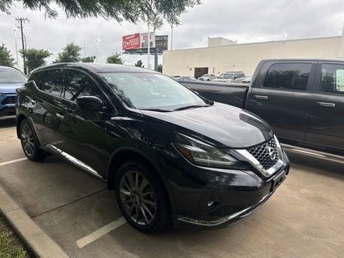 Used 2021 Nissan Murano SV w/ SV Special Edition Package FWD image 2