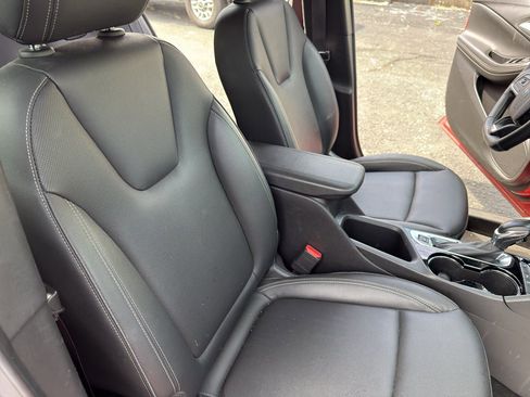 Used 2024 Buick Encore GX Sport Touring w/ Comfort Package FWD image 27