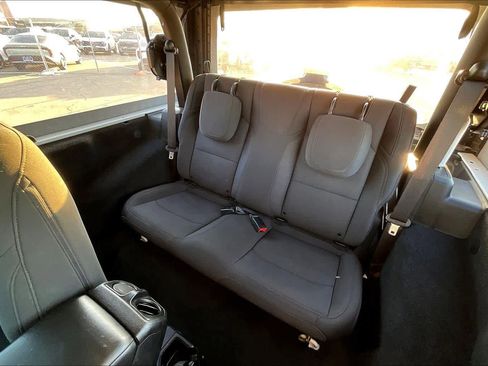 Used 2020 Jeep Wrangler Sport image 28