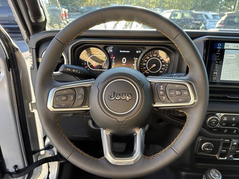 Used 2024 Jeep Wrangler Sahara w/ Technology Group image 28