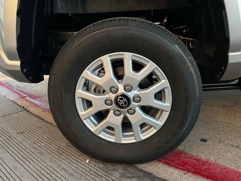 New 2026 Toyota Tacoma SR5 image 9