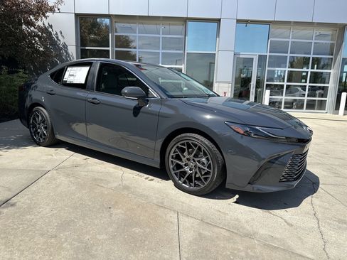 New 2026 Toyota Camry XLE AWD/4WD image 5