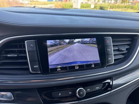Used 2023 Buick Enclave Essence w/ Experience Buick Package image 27