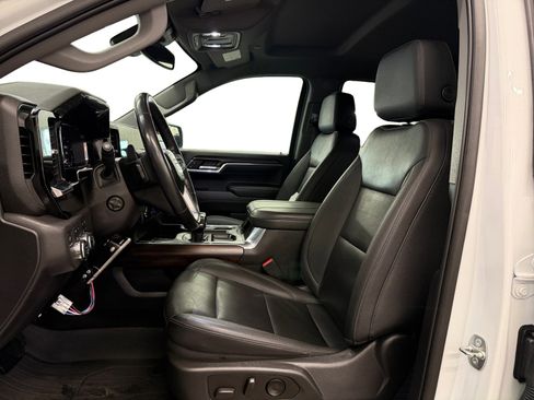 Used 2023 GMC Sierra 1500 SLT w/ SLT Premium Package image 9