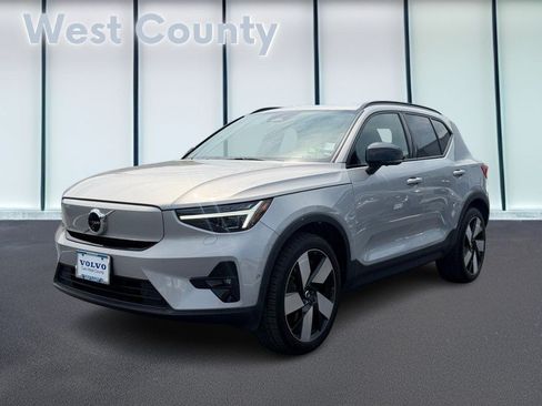 Used 2023 Volvo XC40 Recharge Ultimate AWD/4WD image 9
