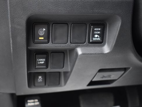 Used 2023 Nissan Frontier SV w/ SV Convenience Package image 44