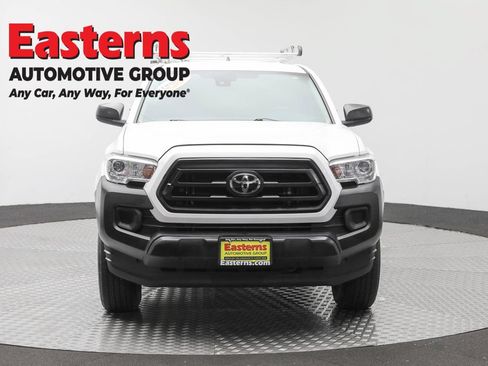 Used 2020 Toyota Tacoma SR RWD image 2