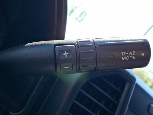 Used 2020 Ford F150 XL w/ Equipment Group 101A Mid AWD/4WD image 15