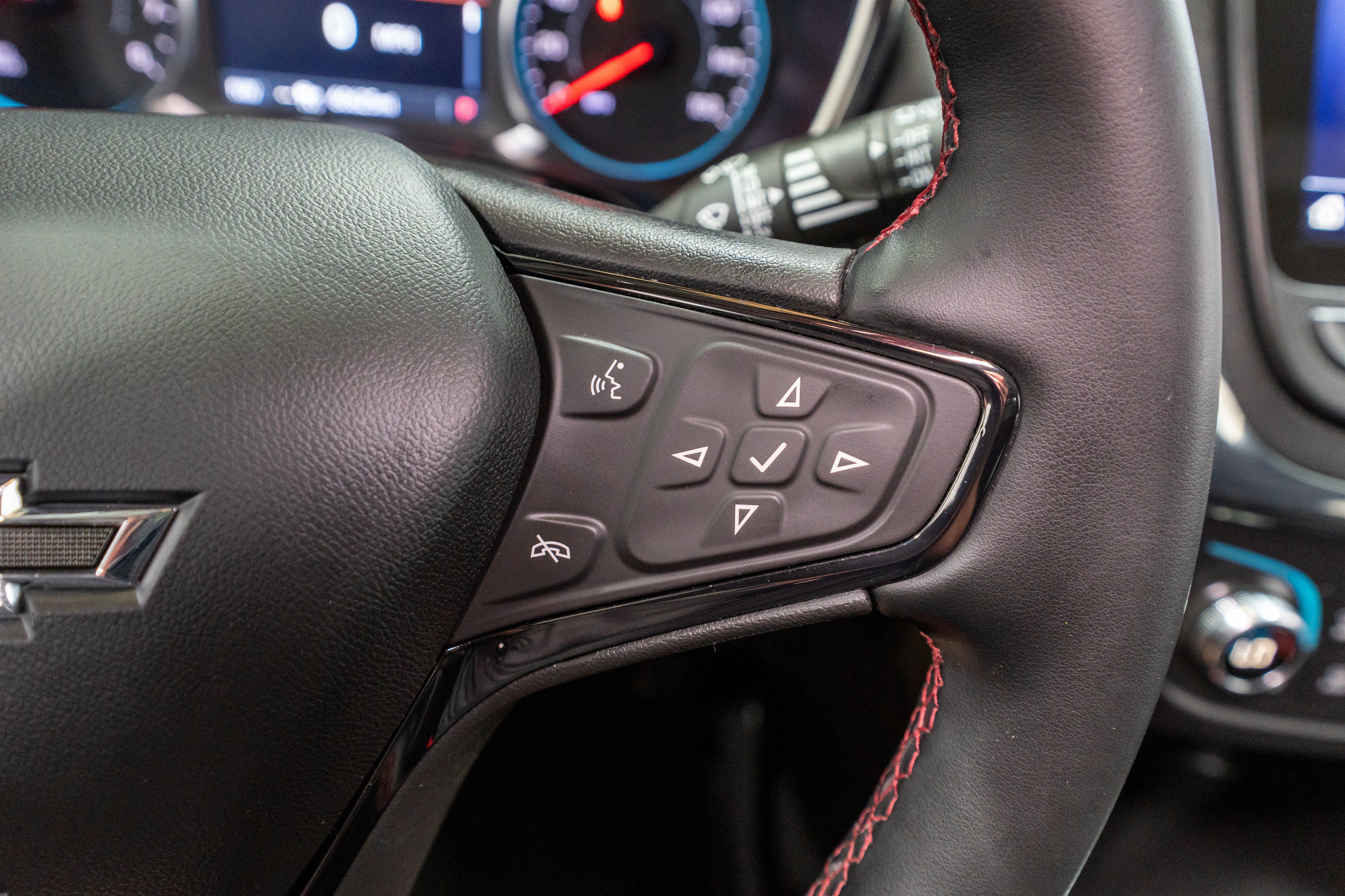 Used 2024 Chevrolet Equinox RS w/ RS Leather Package FWD image 25
