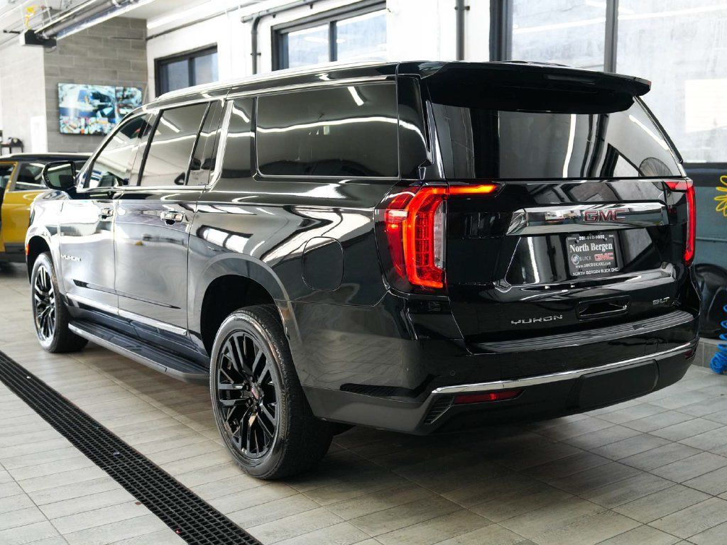 Used 2016 GMC Yukon Denali w/ Open Road Package AWD/4WD image 6