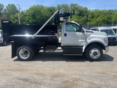 New 2025 Ford F650 2WD Regular Cab Super Duty image 7